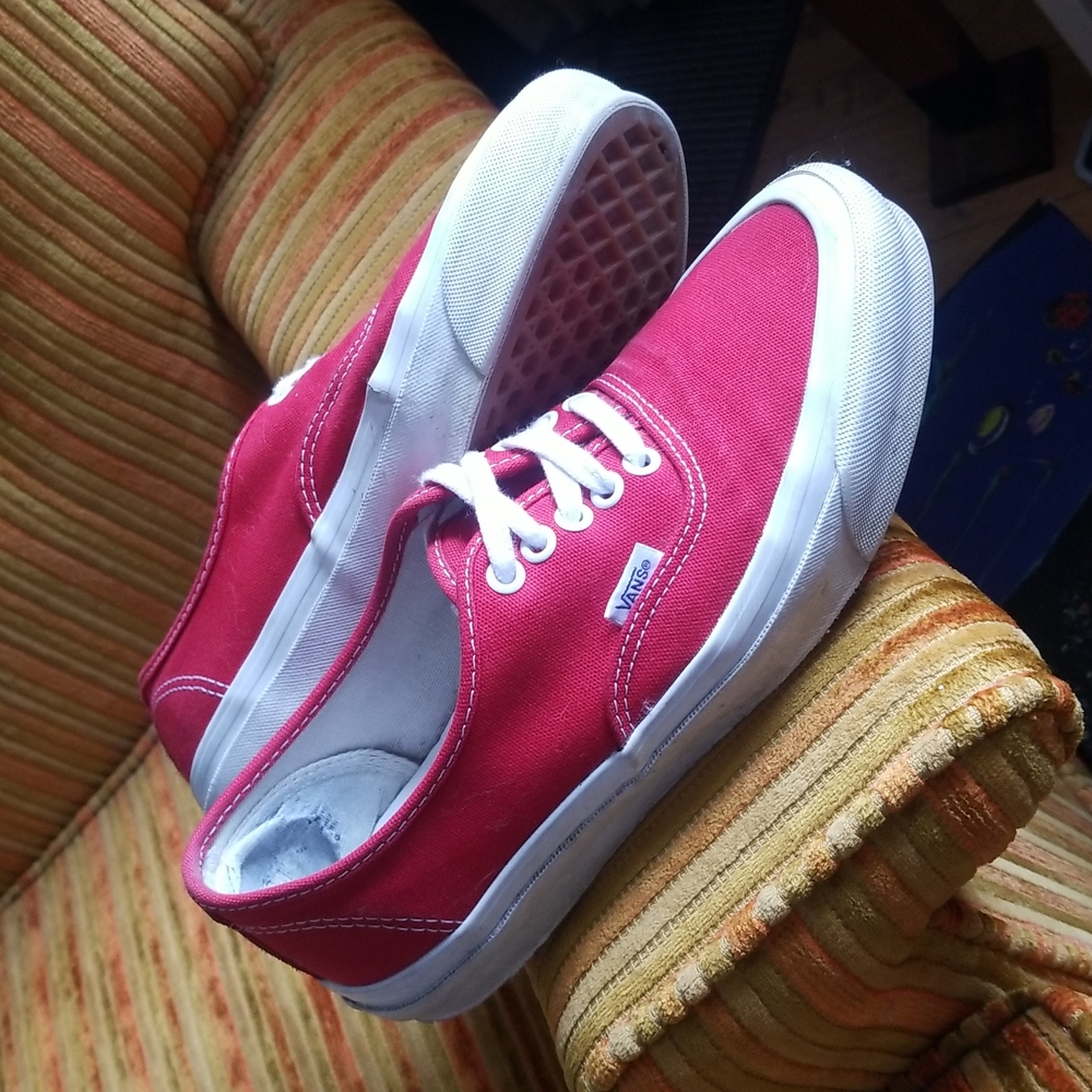 Shoes - Picture 4 of 6